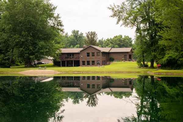 $1,300,000 | 10133 West Allen Road, Fowlerville, MI 48836