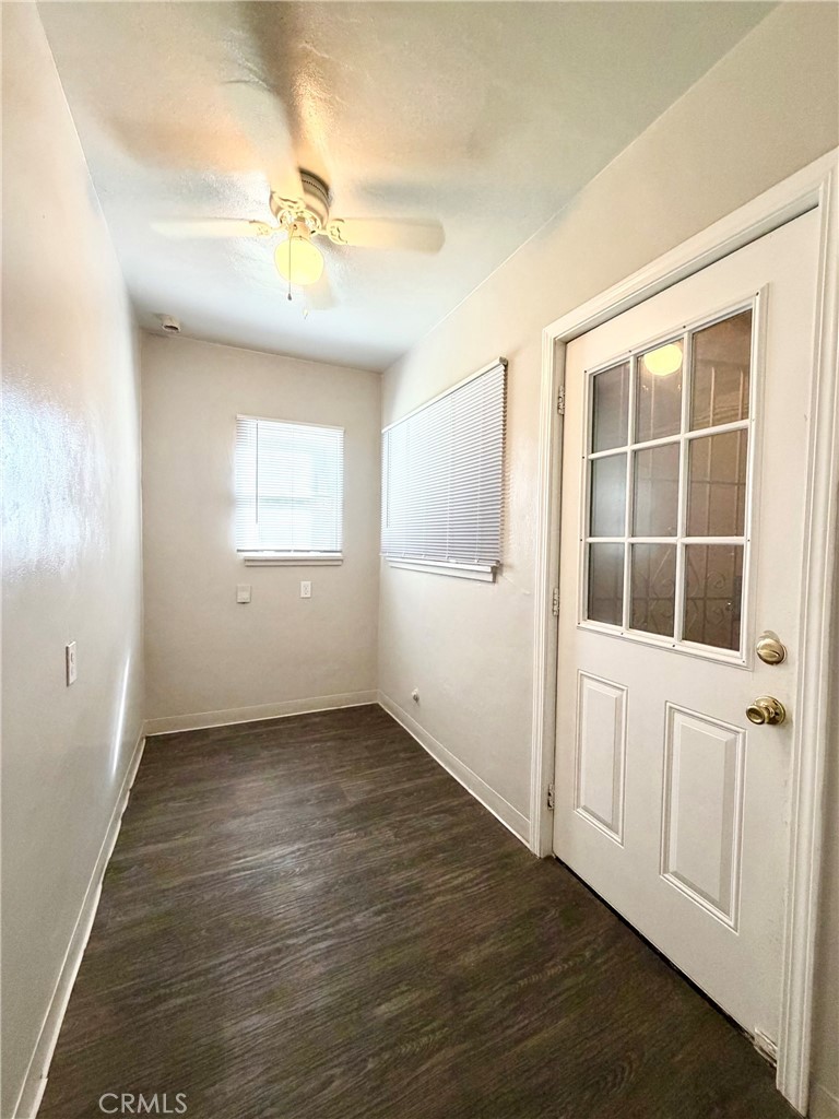 2201 F Street Merced, CA 95340 - Photo 14 of 38 eating nook
