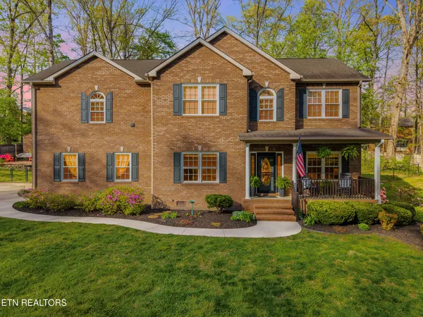 $599,900 | 8016 Walker Road, Knoxville, TN 37938