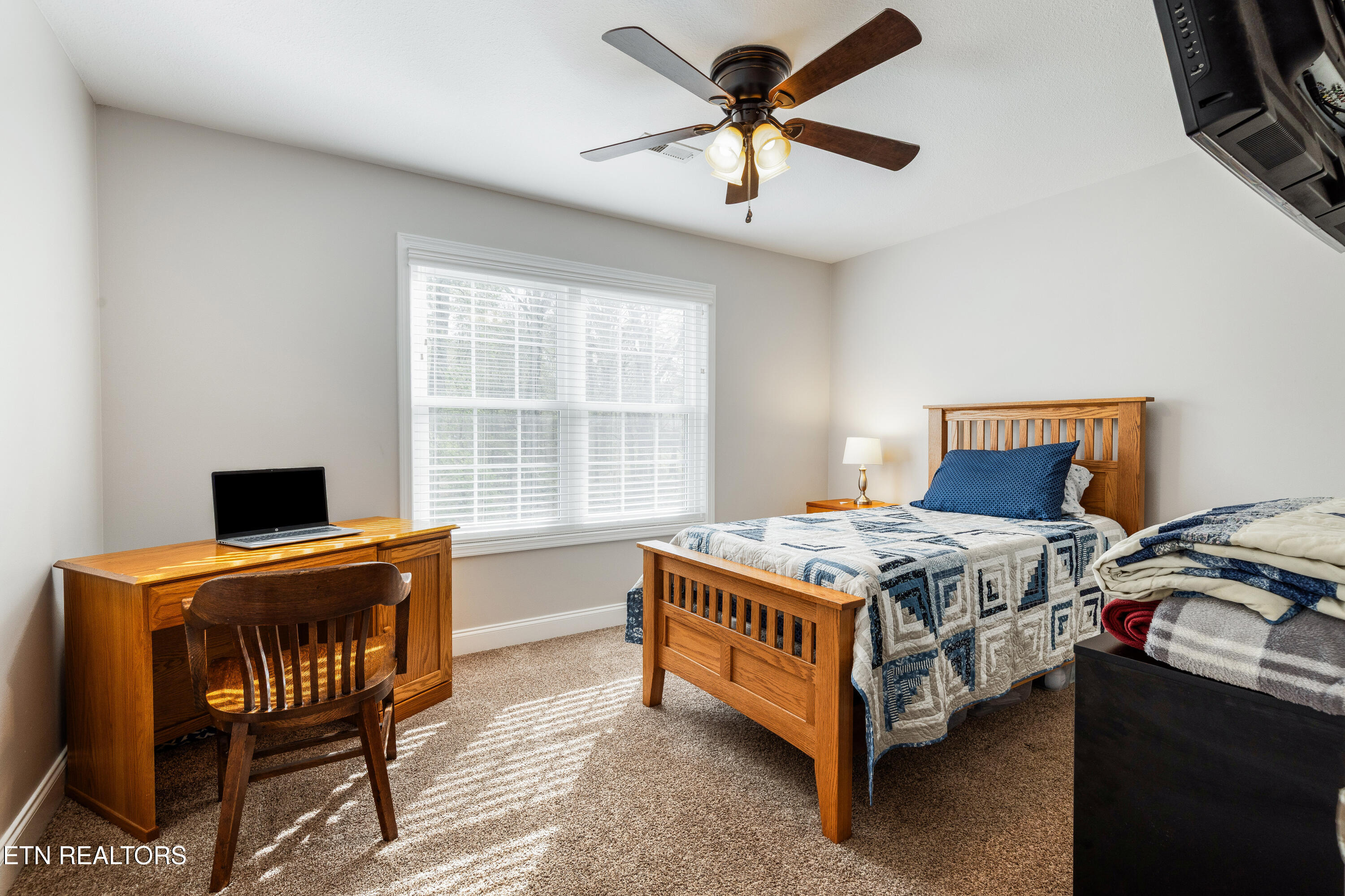 8016 Walker Road Knoxville, TN 37938 - Photo 24 of 37 8016_walker_rd_0133