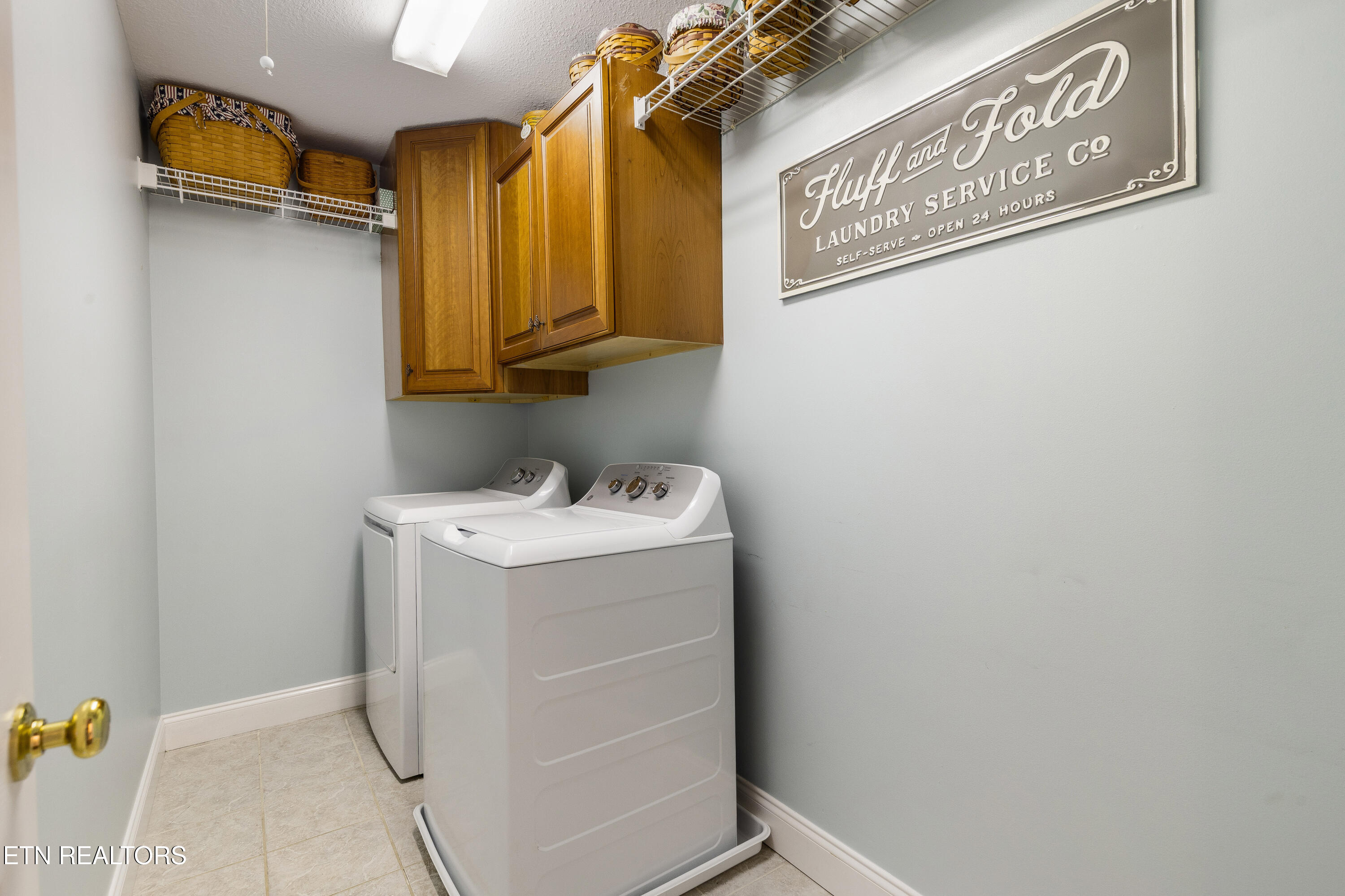 8016 Walker Road Knoxville, TN 37938 - Photo 28 of 37 8016_walker_rd_0145