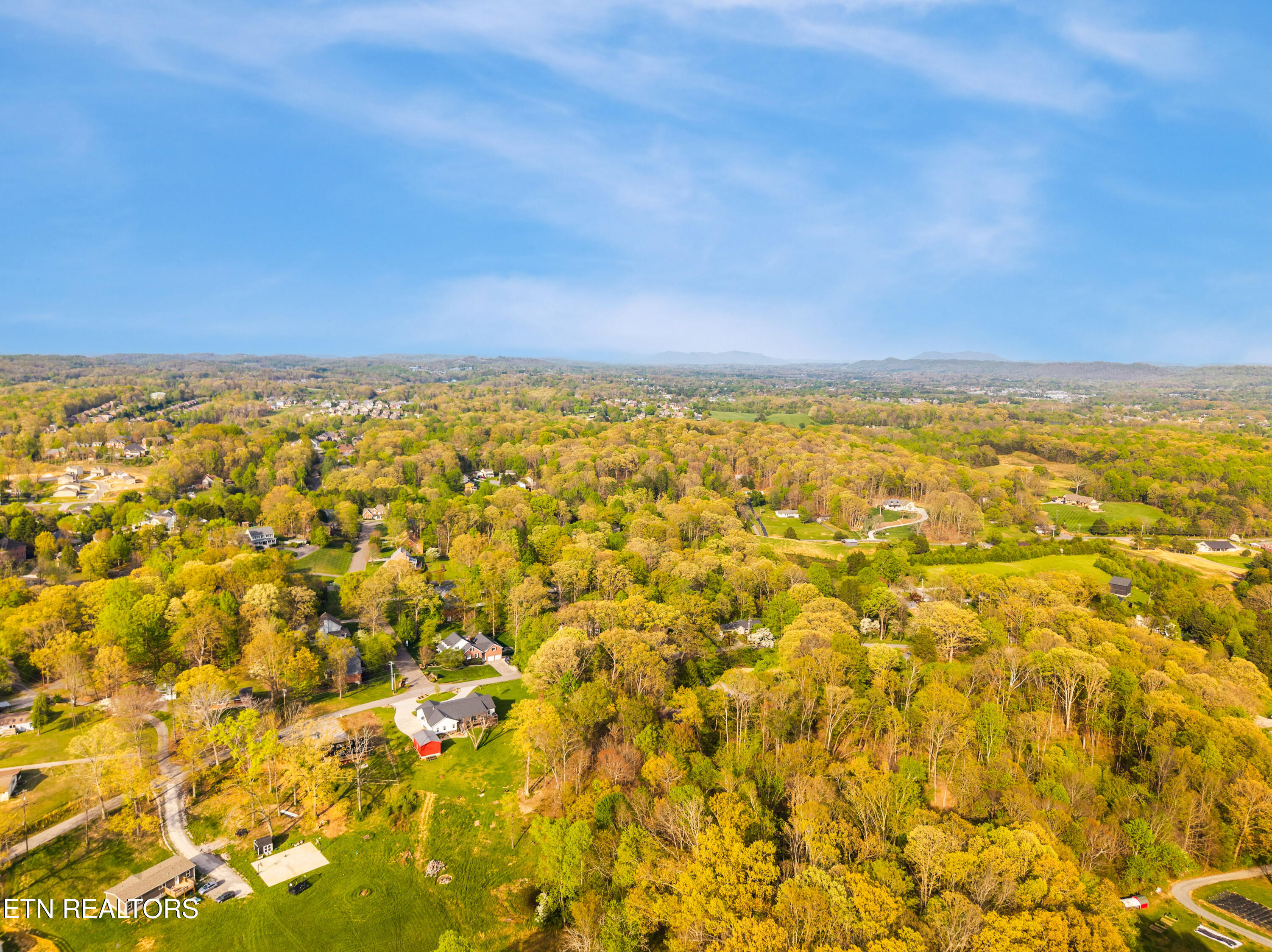 8016 Walker Road Knoxville, TN 37938 - Photo 33 of 37 8016_walker_rd_0061