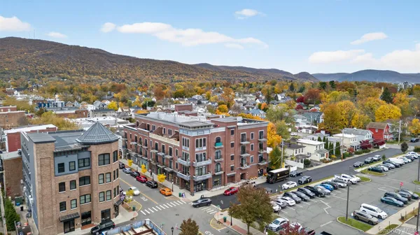 $564,999 | 249 Main Street, Unit 305, Beacon, NY 12508