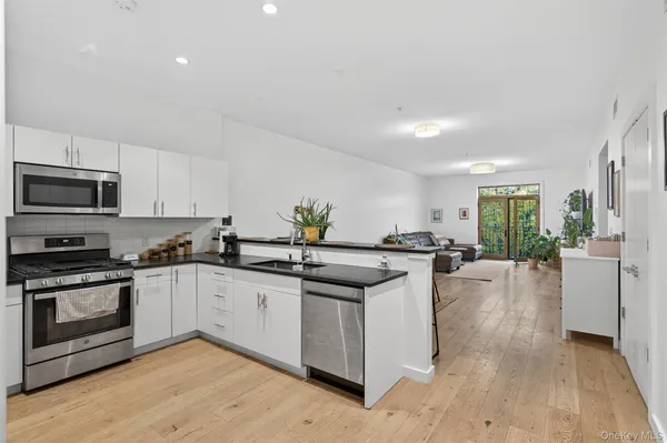 $564,999 | 249 Main Street, Unit 305, Beacon, NY 12508