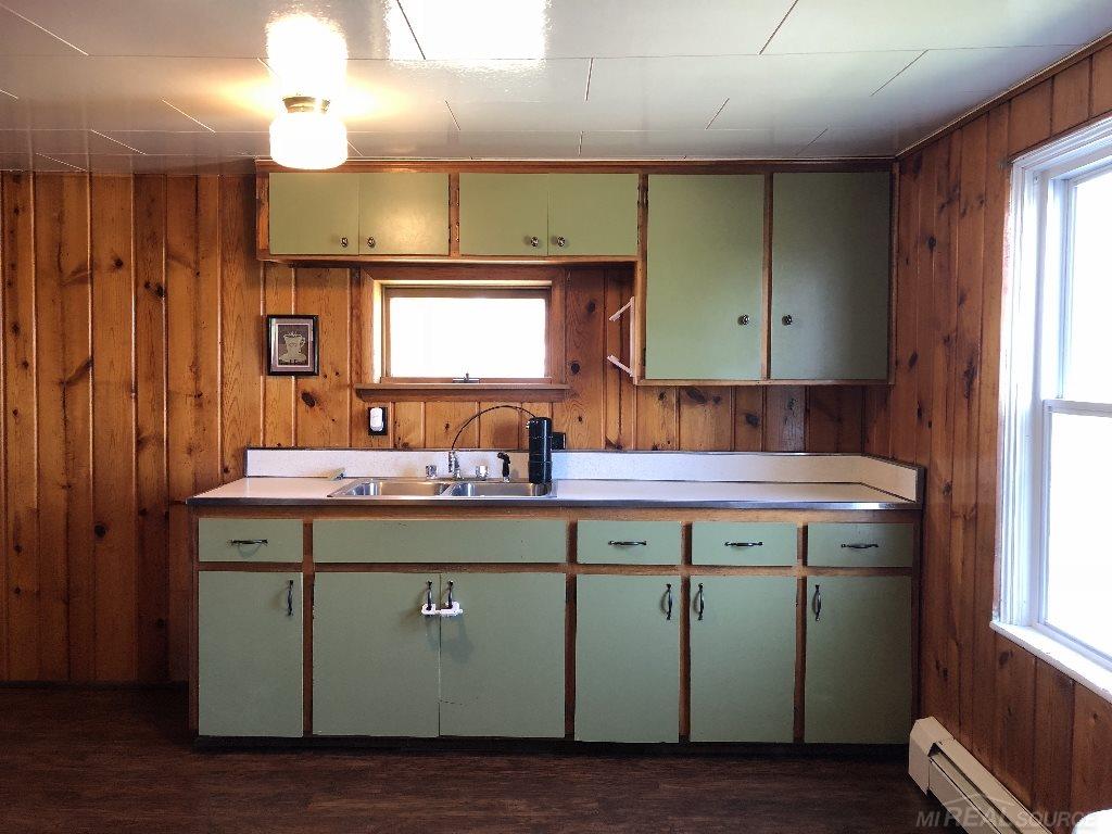 2941 Snover Road Deckerville, MI 48427 - Photo 2 of 20