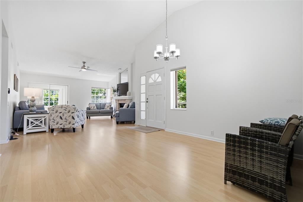 50 Pelican Place, Unit 50 Clearwater, FL 33756 - Photo 8 of 28