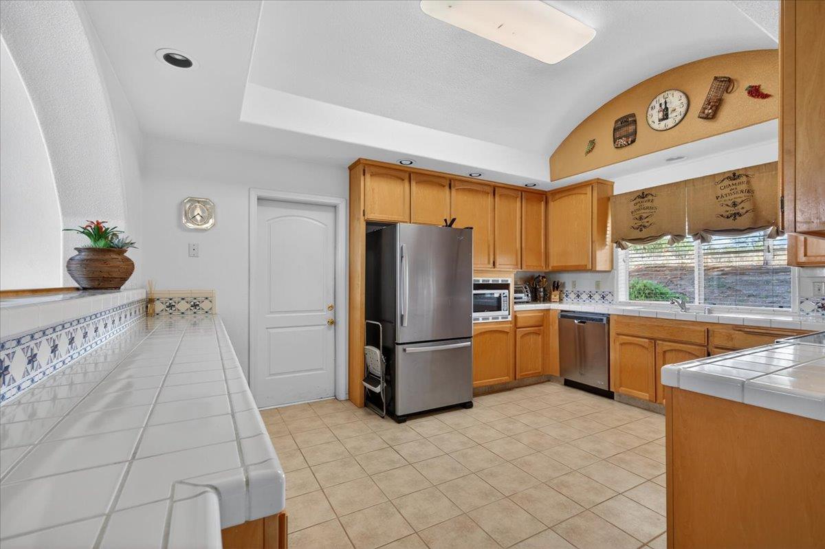 14100 Millerton Road Prather, CA 93651 - Photo 8 of 45