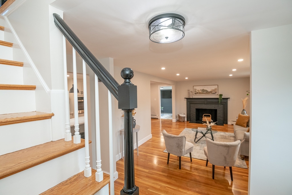 2 Wirthmore Lane Lynnfield, MA 01940 - Photo 4 of 42