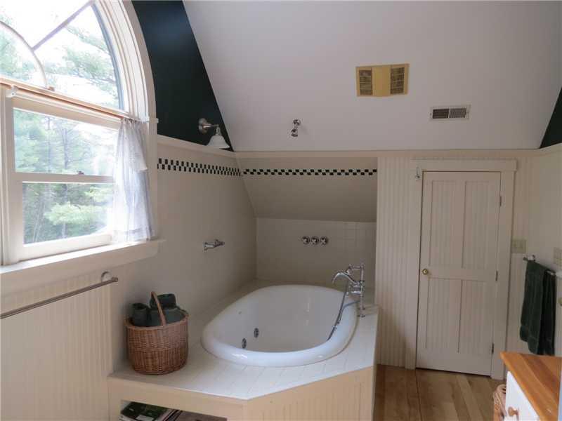 56 Shoat Road Wayne, ME 04284 - Photo 22 of 34 Bathroom.
