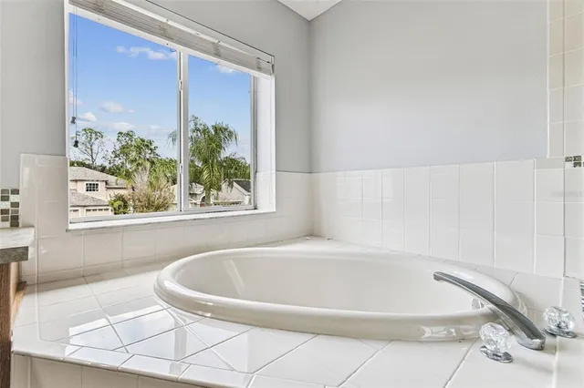 $590,000 | 395 Wingate Circle, Oldsmar, FL 34677