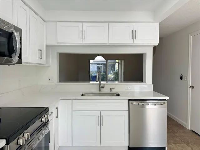 $2,300 | 5503 Pageant Place, Unit 22, Margate, FL 33063