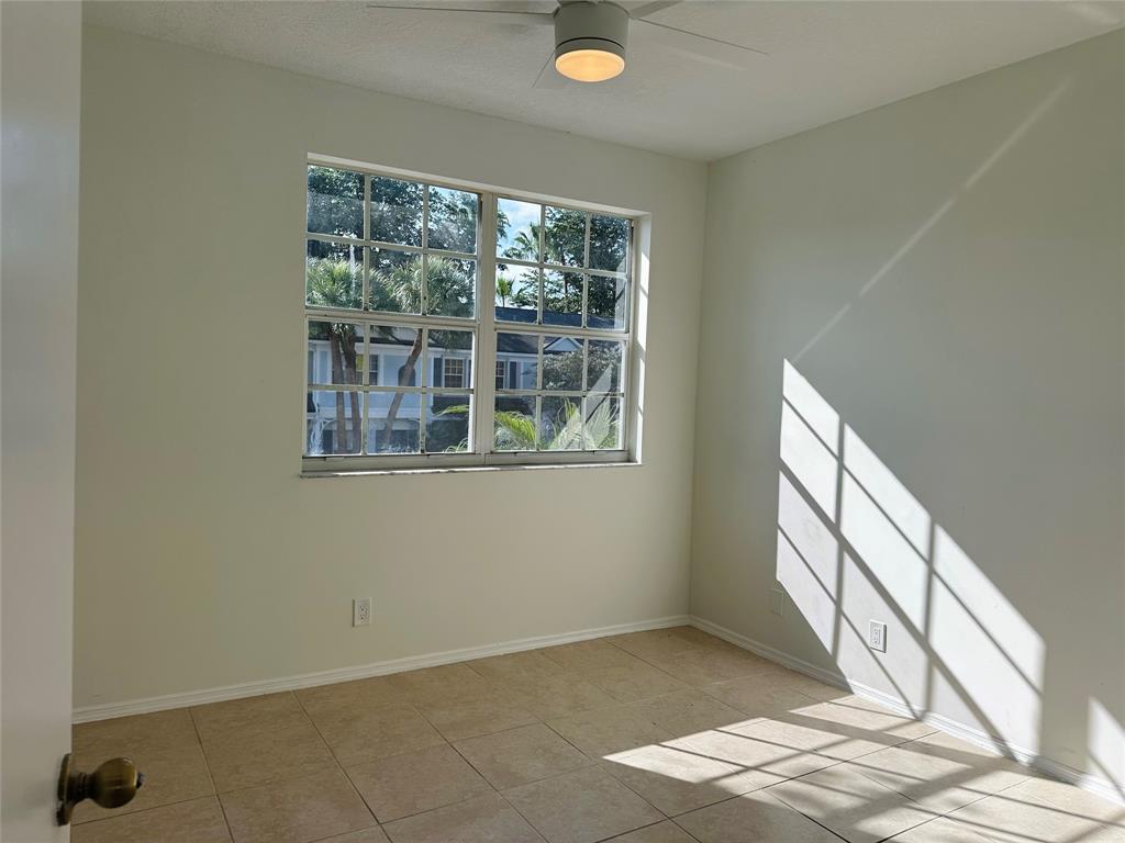5503 Pageant Place, Unit 22 Margate, FL 33063 - Photo 28 of 32