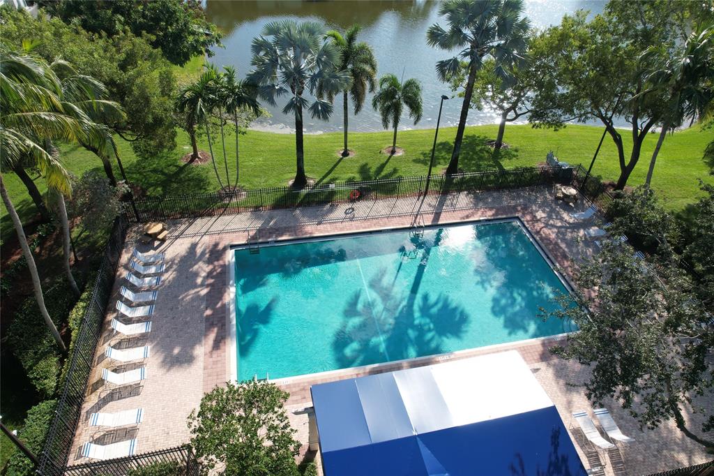 5503 Pageant Place, Unit 22 Margate, FL 33063 - Photo 3 of 32