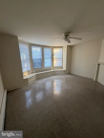 $1,000 | 1103 Lindley Avenue, Unit 2F, Philadelphia, PA 19141