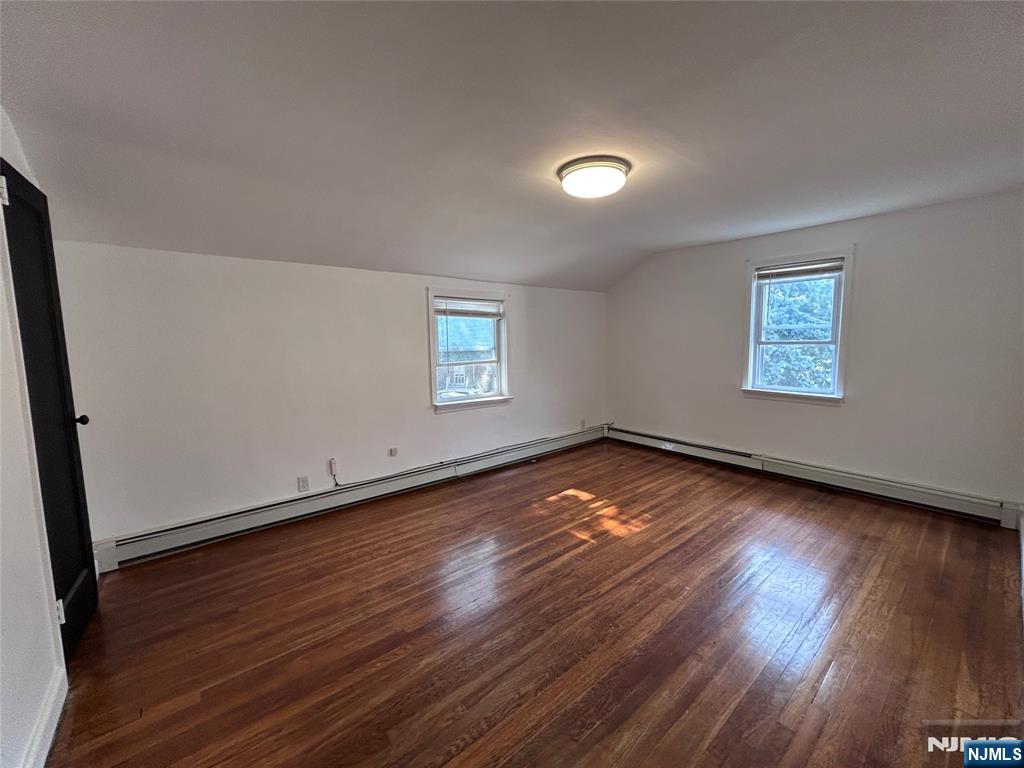 14 Edward Court Lodi, NJ 07644 - Photo 3 of 6 Gallery Image 3