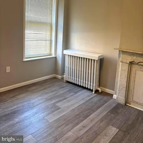 $1,200 | 308 East Union Street, Burlington, NJ 08016