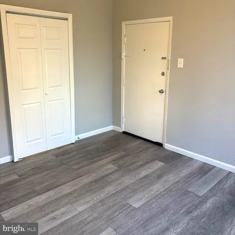 $1,200 | 308 East Union Street, Burlington, NJ 08016