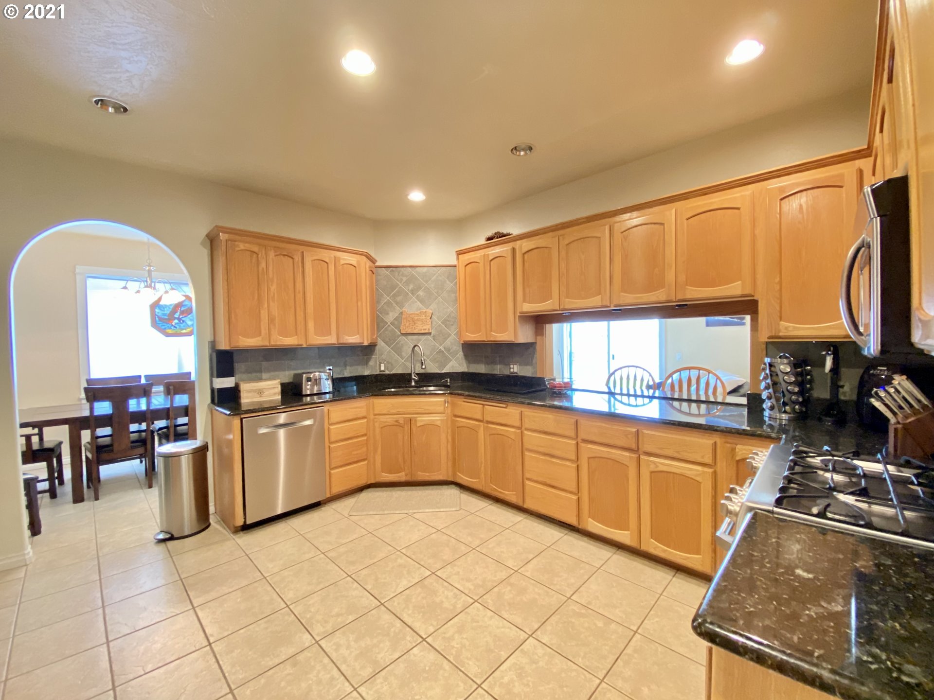 6720 Aaron Lane Springfield, OR 97478 - Photo 12 of 22