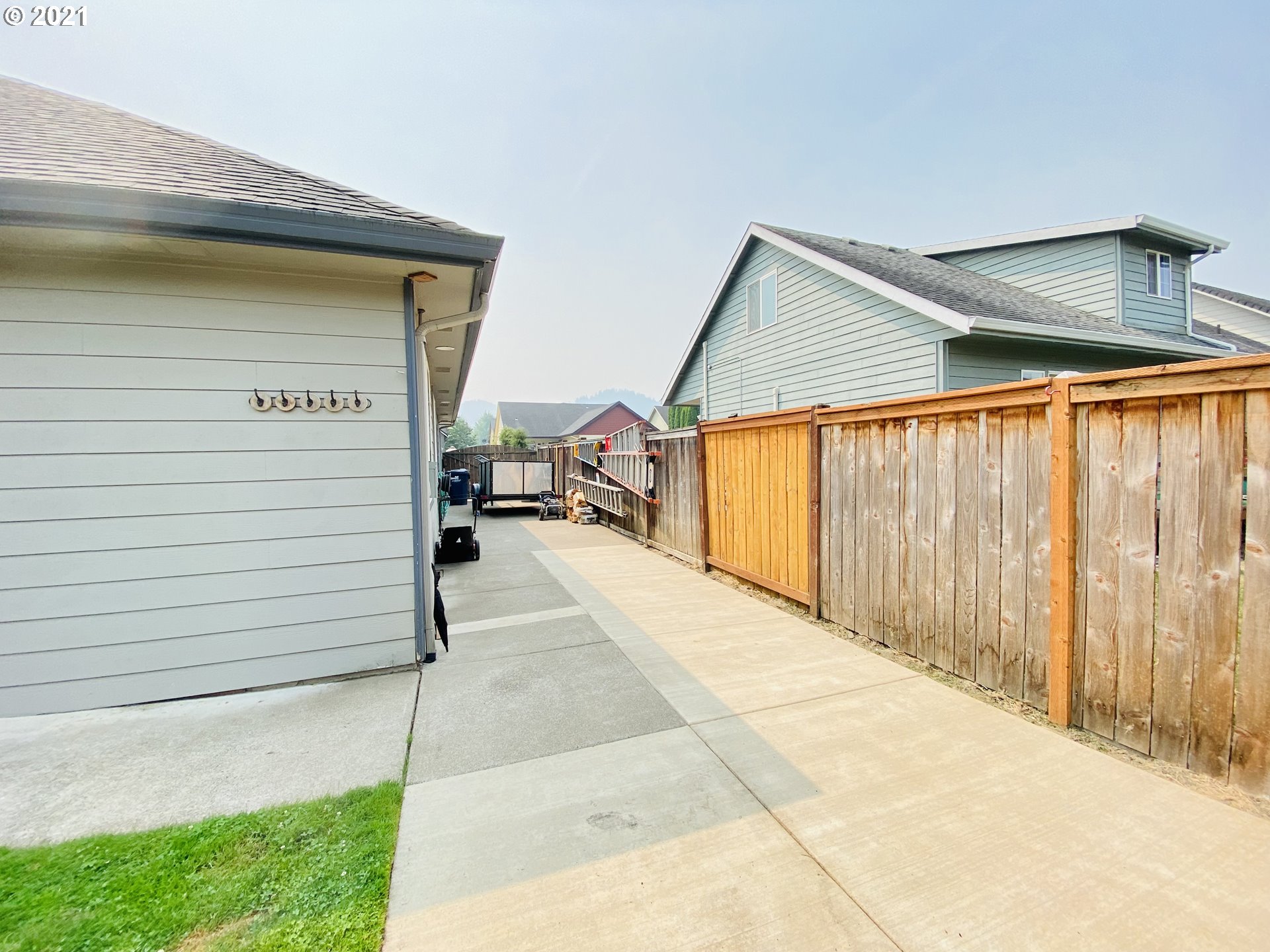 6720 Aaron Lane Springfield, OR 97478 - Photo 19 of 22