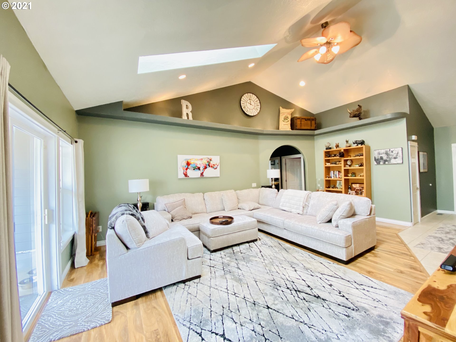 6720 Aaron Lane Springfield, OR 97478 - Photo 5 of 22