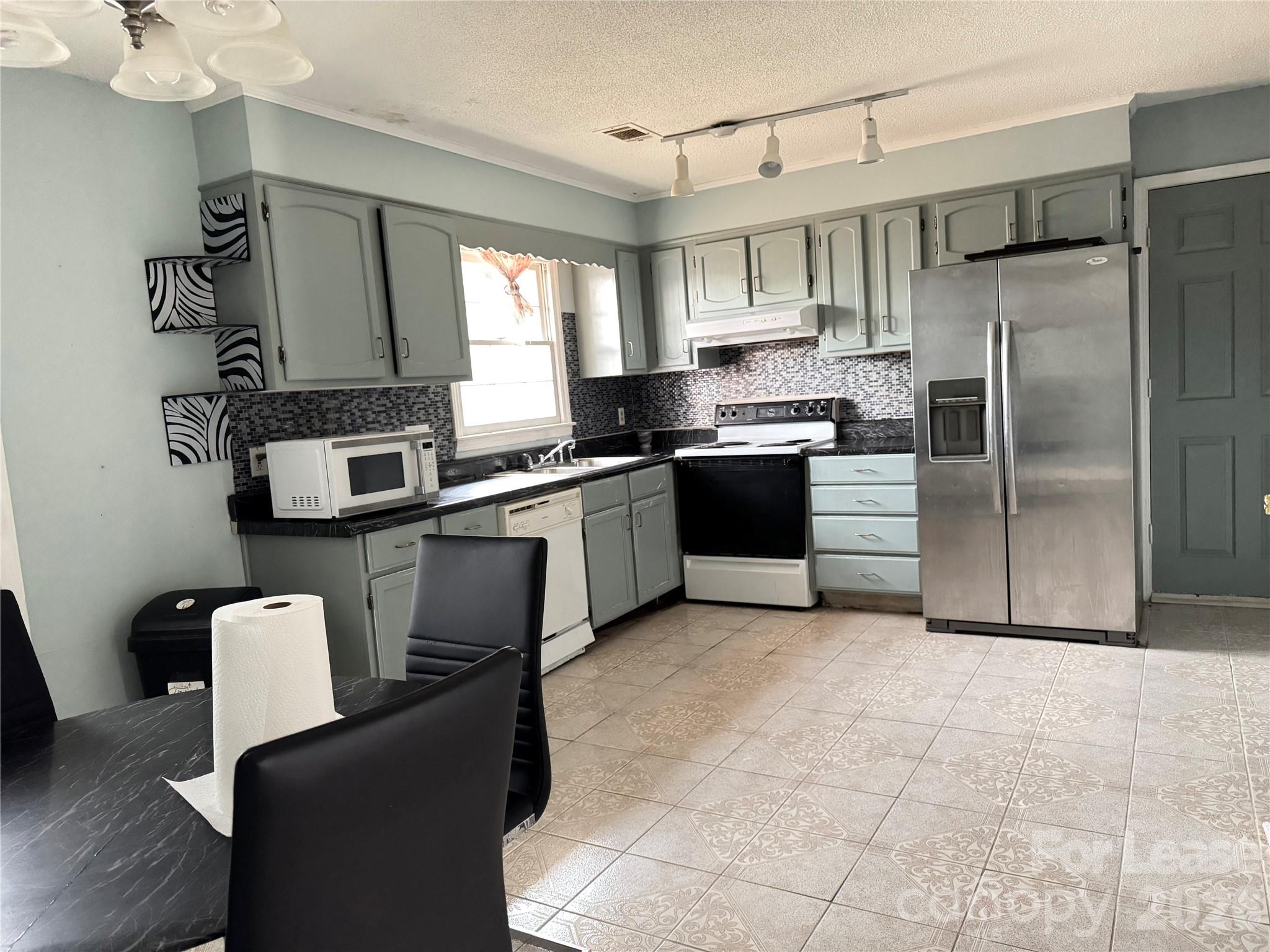 8027 Country Oaks Road Charlotte, NC 28227 - Photo 7 of 15