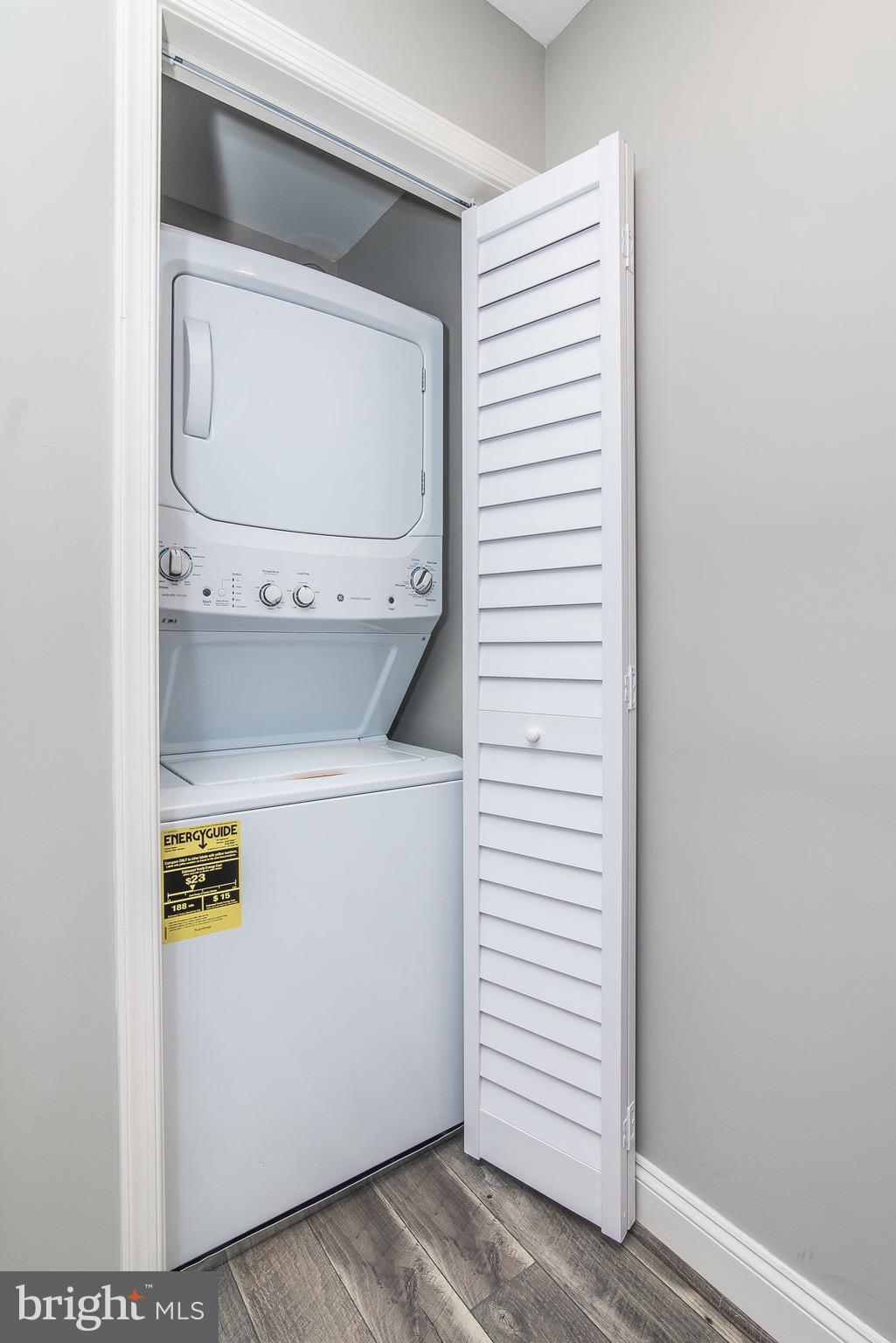 704 East Fort Avenue Baltimore, MD 21230 - Photo 44 of 58 a utility room with a washer and dryer