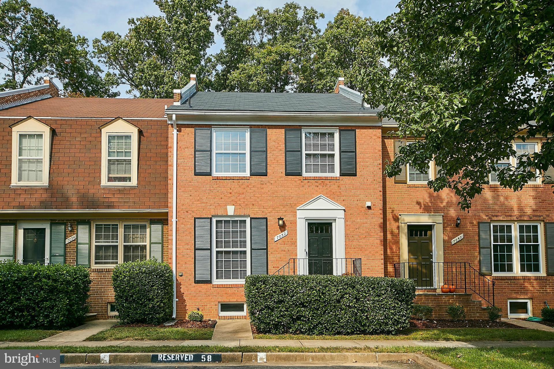 7052 Leestone Street Springfield, VA 22151 - Photo 2 of 30 Exterior (Front)