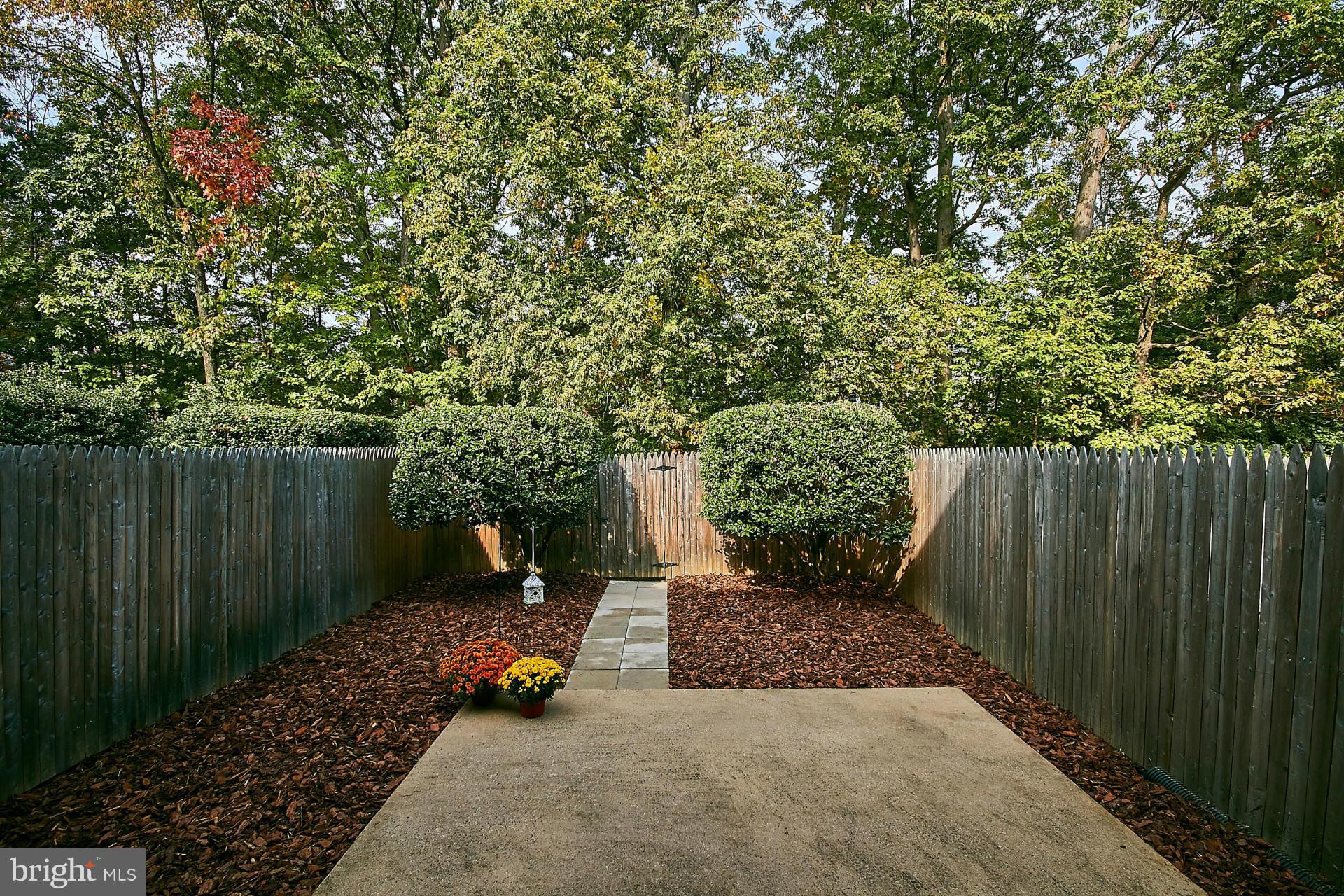 7052 Leestone Street Springfield, VA 22151 - Photo 26 of 30 Patio