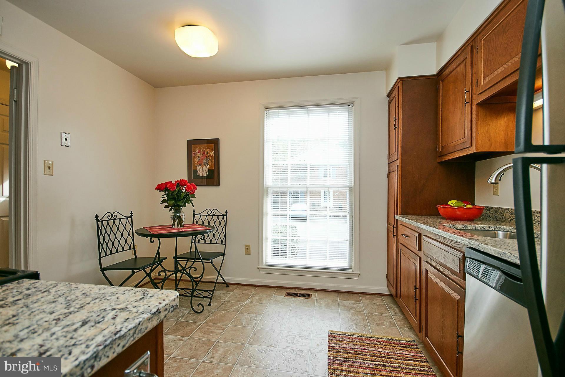 7052 Leestone Street Springfield, VA 22151 - Photo 9 of 30 Kitchen