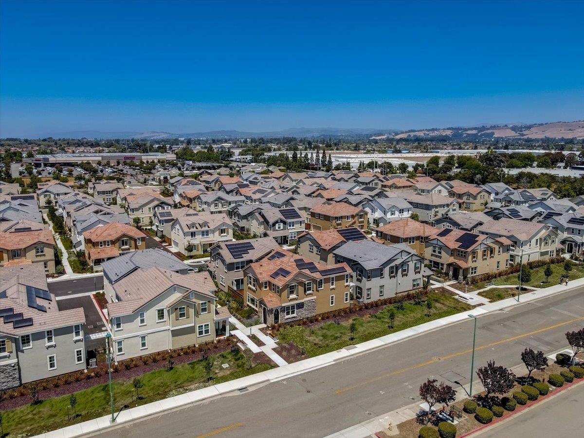 2652 Admiral Circle Hayward, CA 94545 - Photo 46 of 51 an aerial view of residential houses with outdoor space