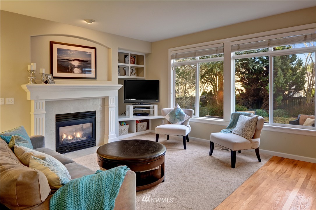 2016 Northeast 34th Place Renton, WA 98056 - Photo 14 of 25 Gallery Image 14