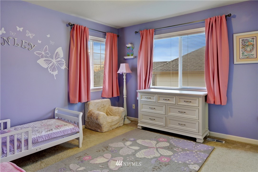 2016 Northeast 34th Place Renton, WA 98056 - Photo 19 of 25 Gallery Image 19