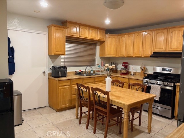 7249 Marcelle Street Paramount, CA 90723 - Photo 23 of 26 Kitchen