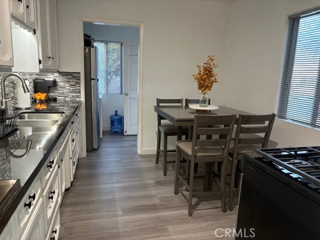 7249 Marcelle Street Paramount, CA 90723 - Photo 9 of 26 Front unit kitchen
