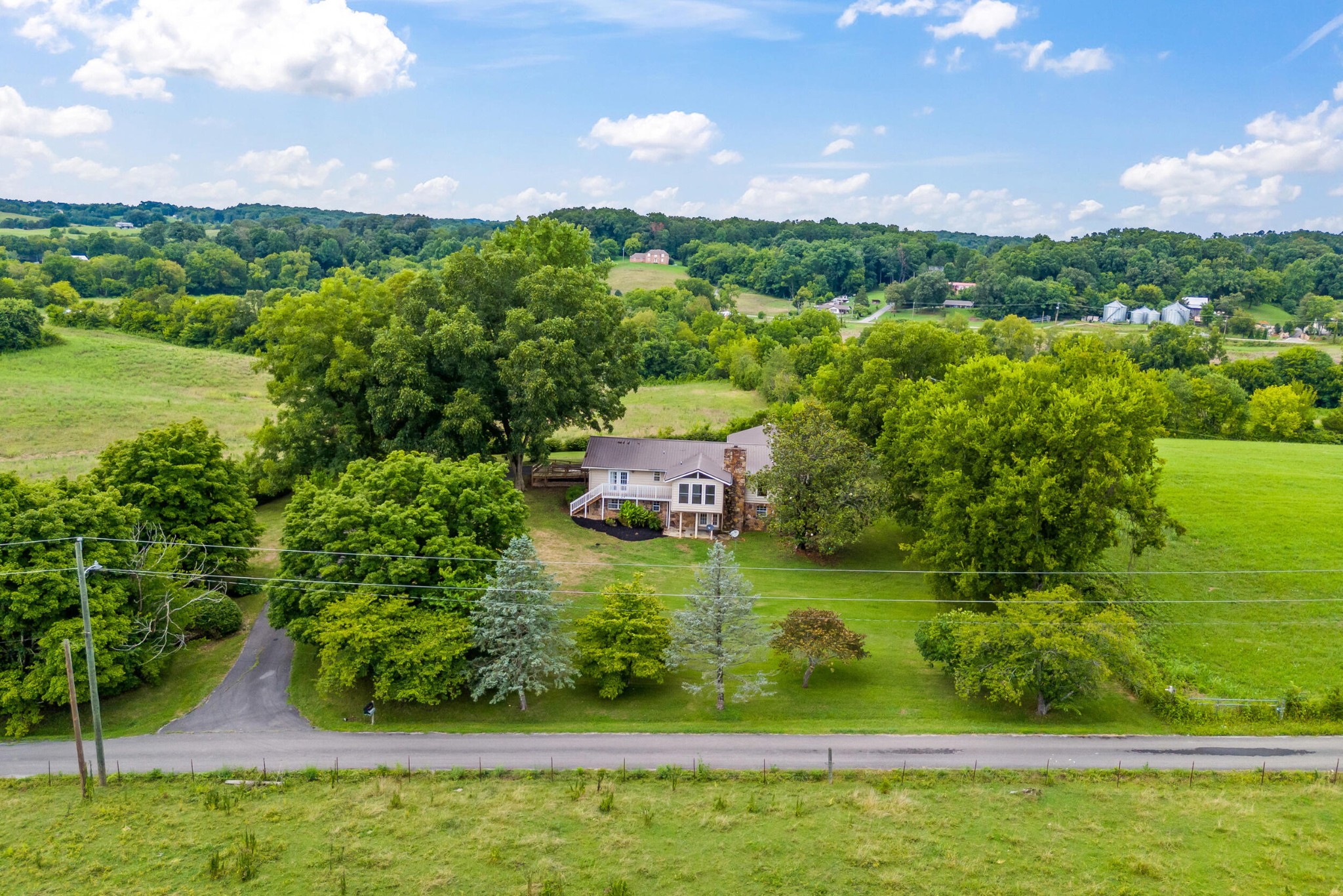 2719 Bethel Church Road Sevierville, TN 37876 - Photo 4 of 57 Gallery Image 4