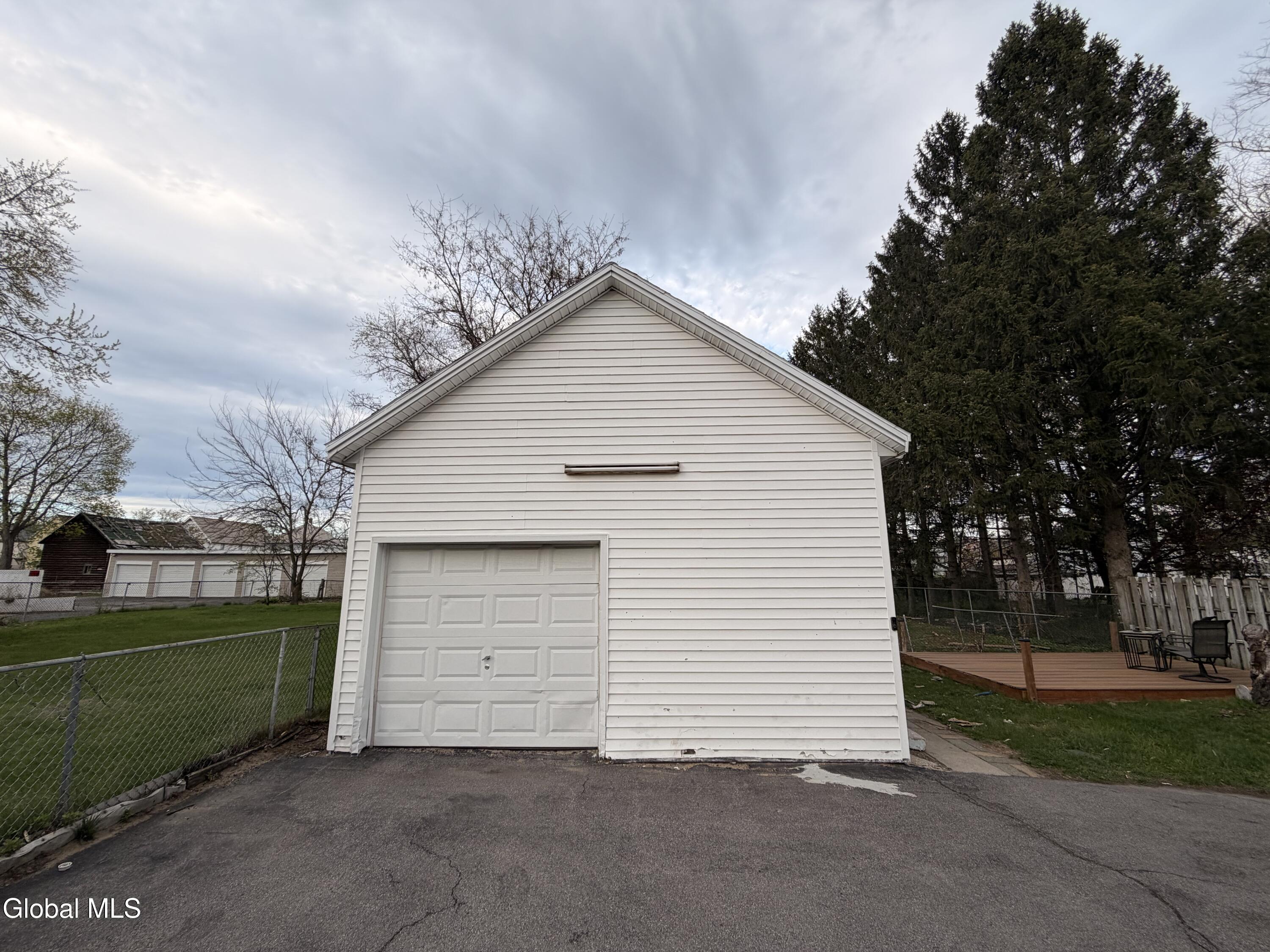 1025 Hegeman Street Schenectady, NY 12306 - Photo 25 of 32 IMG_6014