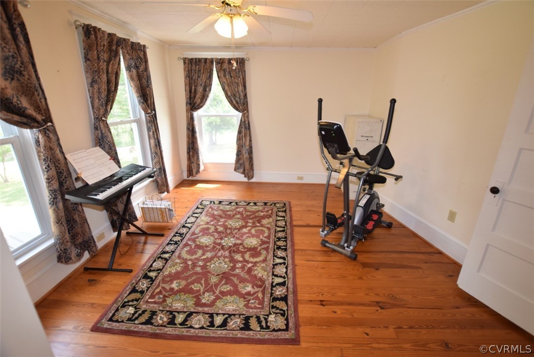 3675 Namozine Road Crewe, VA 23930 - Photo 25 of 48 a view of a room with gym equipment