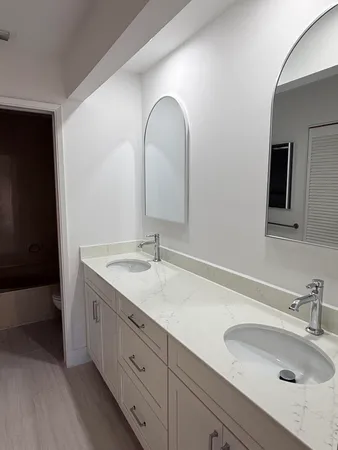 $325,000 | 5021 Oakhill Lane, Unit 123, Delray Beach, FL 33484