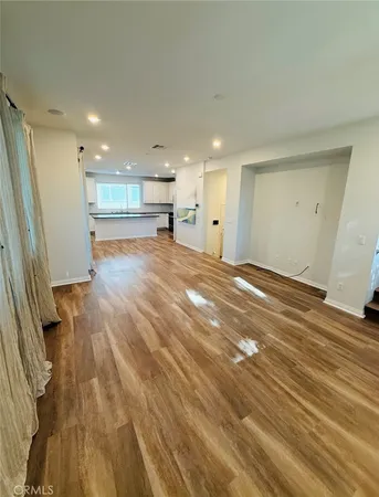 $3,700 | 8360 North Canby Place, Northridge, CA 91325