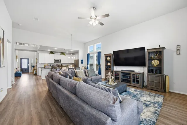 $2,700 | 5928 Agostino Drive, Round Rock, TX 78665