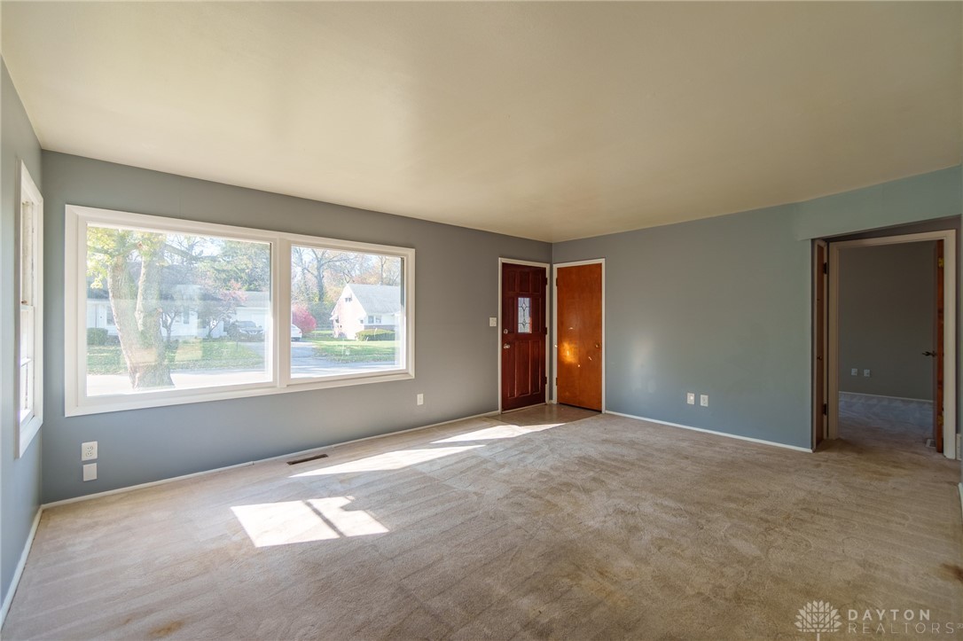 4046 Halworth Road Dayton, OH 45405 - Photo 5 of 42 Gallery Image 5