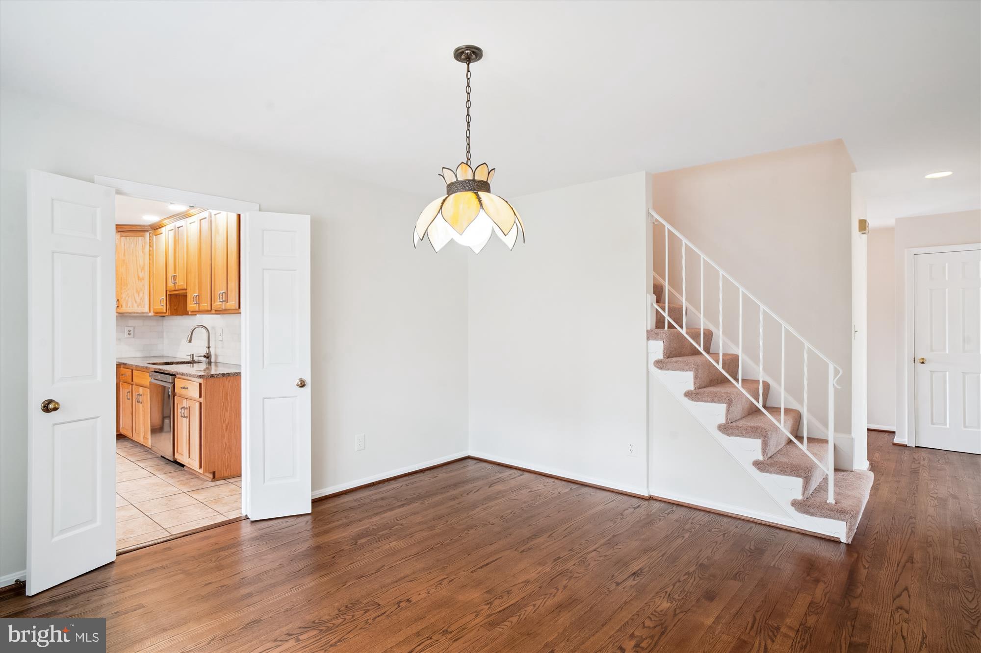 9912 Dellcastle Road Gaithersburg, MD 20886 - Photo 16 of 85 Dining Room