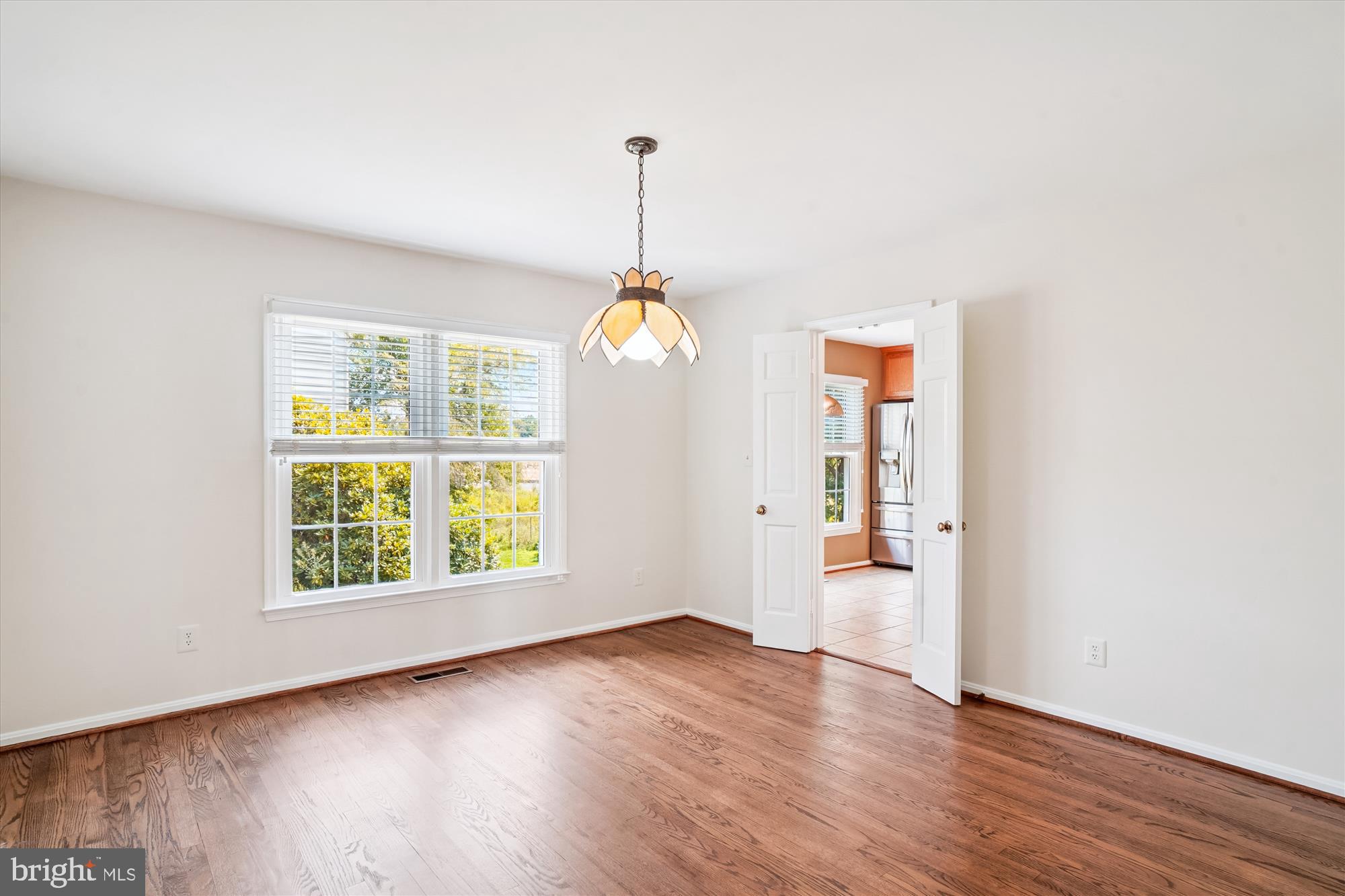 9912 Dellcastle Road Gaithersburg, MD 20886 - Photo 17 of 85 Dining Room