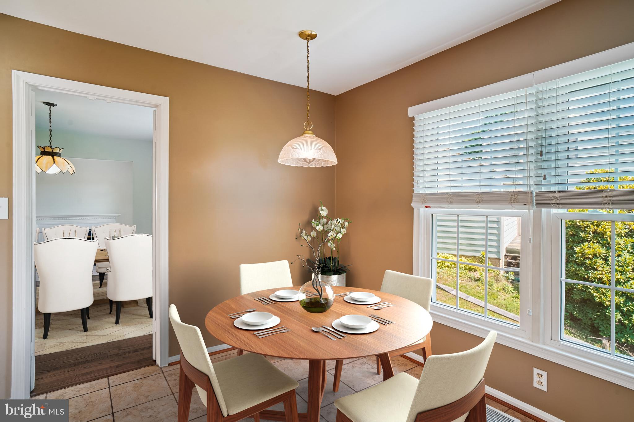 9912 Dellcastle Road Gaithersburg, MD 20886 - Photo 4 of 85 Gallery Image 4