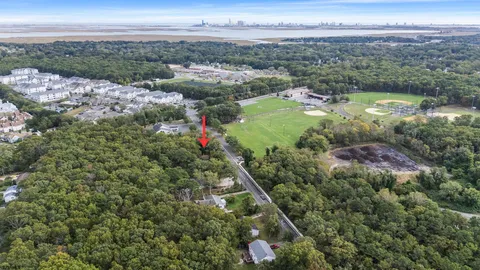 $330,000 | 130 Crestview Avenue, Absecon, NJ 08201