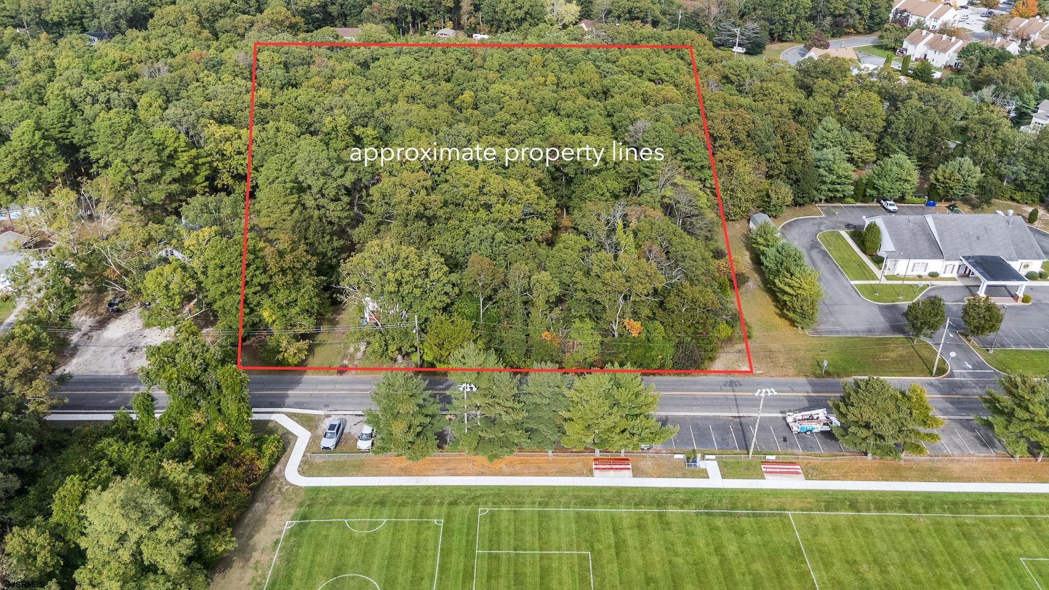 130 Crestview Avenue Absecon, NJ 08201 - Photo 2 of 13 an aerial view of a house with a yard