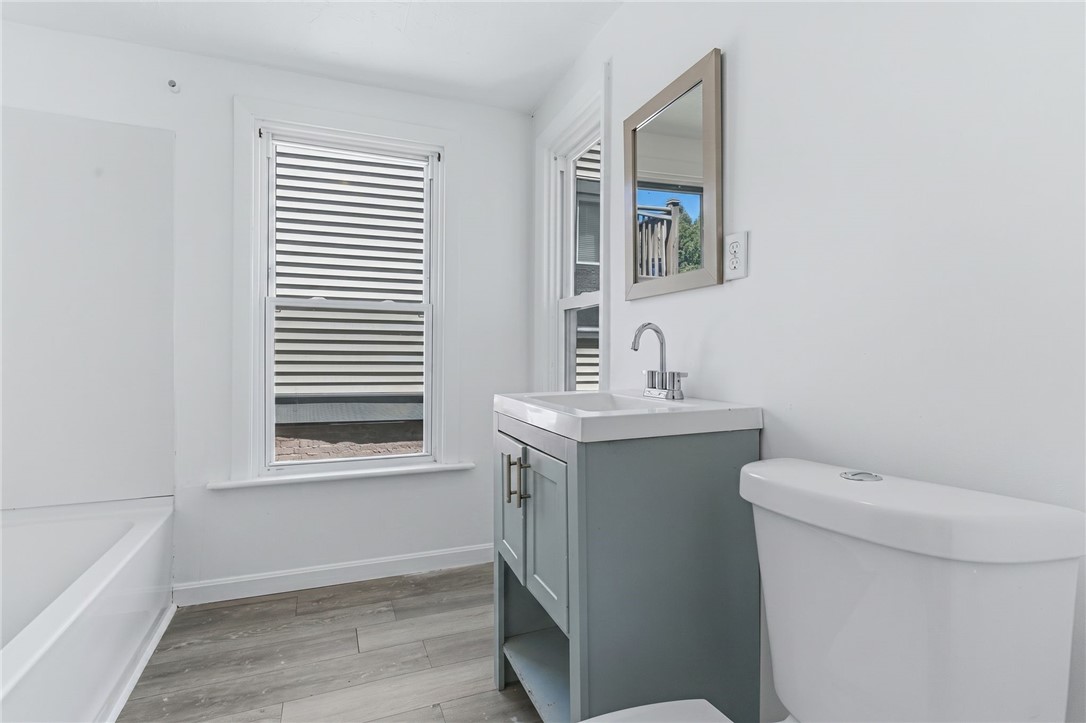 33 Pleasant Street Woonsocket, RI 02895 - Photo 10 of 35
