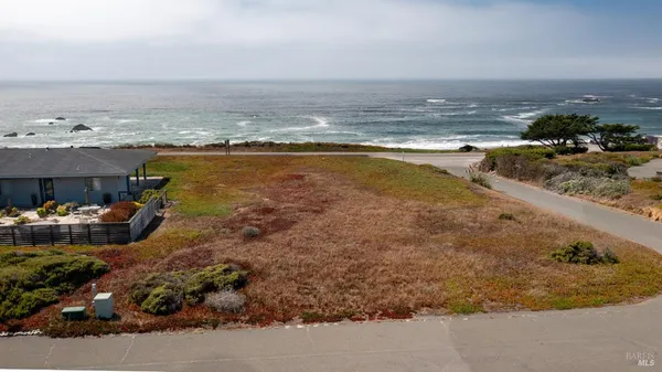 $899,000 | 5405 El Camino Bella, Bodega Bay, CA 94923