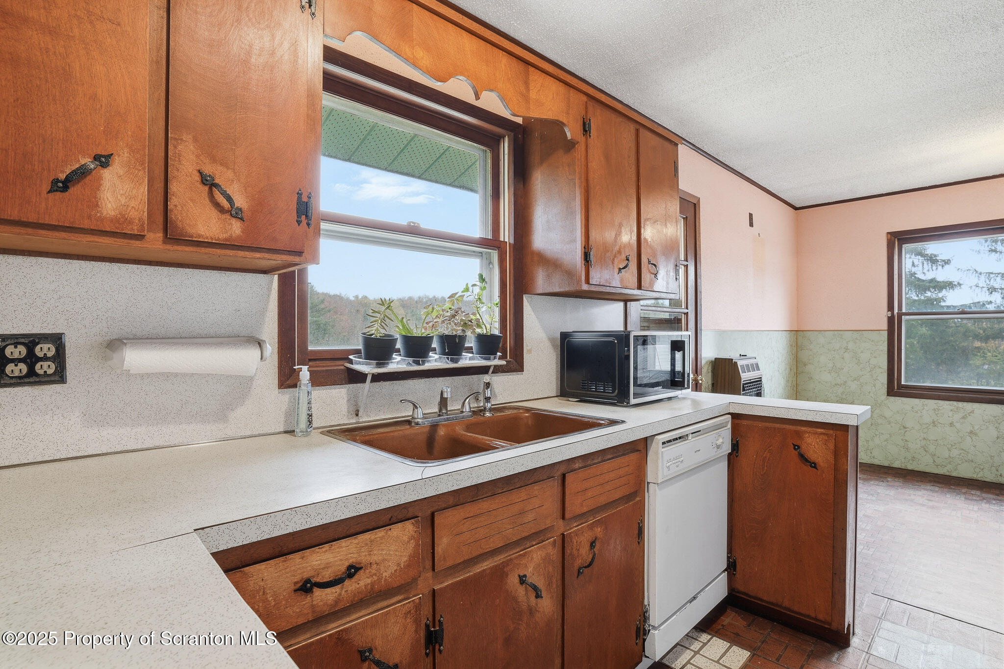 330 Pedrick Road Nicholson, PA 18446 - Photo 18 of 55 A-29