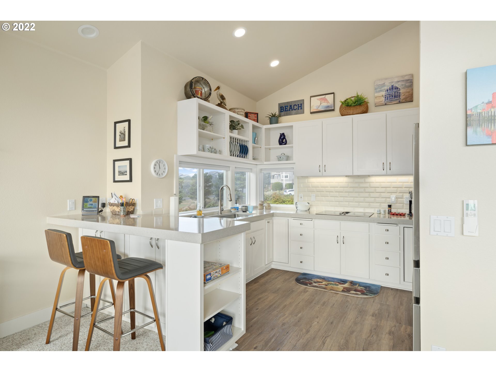 5185 Capes Loop Oceanside, OR 97141 - Photo 10 of 31 Gallery Image 10